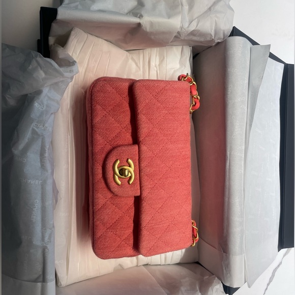 Chanel Pink Mini Flap Bag - Picture 14 of 14